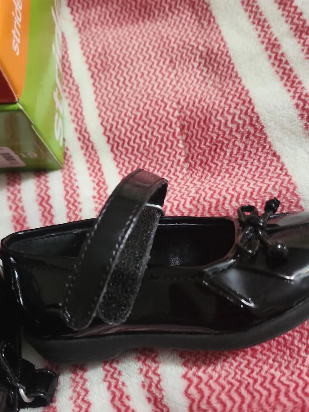Stride Rite Black Patent Mary Jane Shoes with Bow